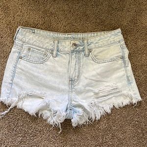 American eagle light washed Jean shorts
